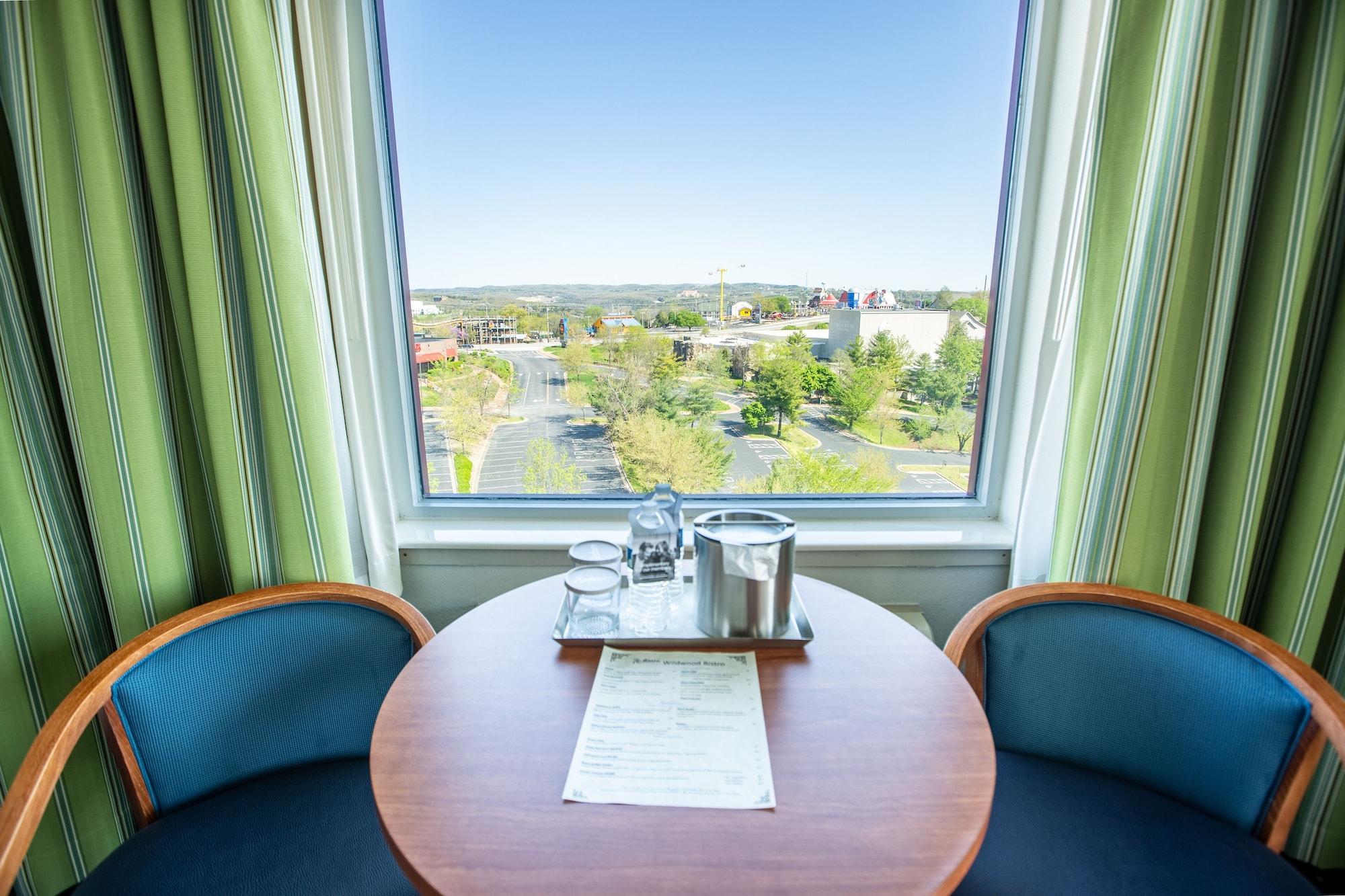 Radisson Hotel Брэнсон Экстерьер фото